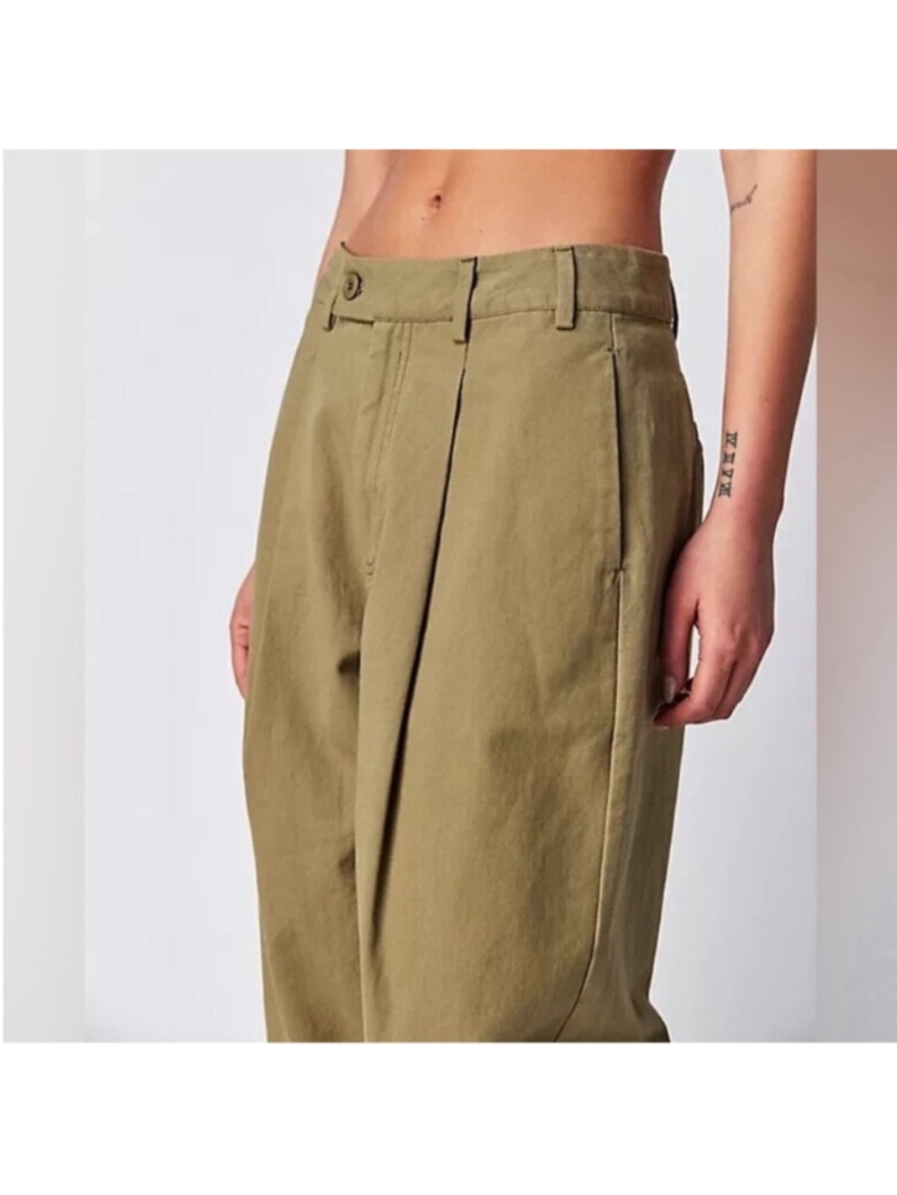 Free People 2 Pants Needed Breaking Trousers pockets 100% cotton in Willow NWT - Picture 6 of 13